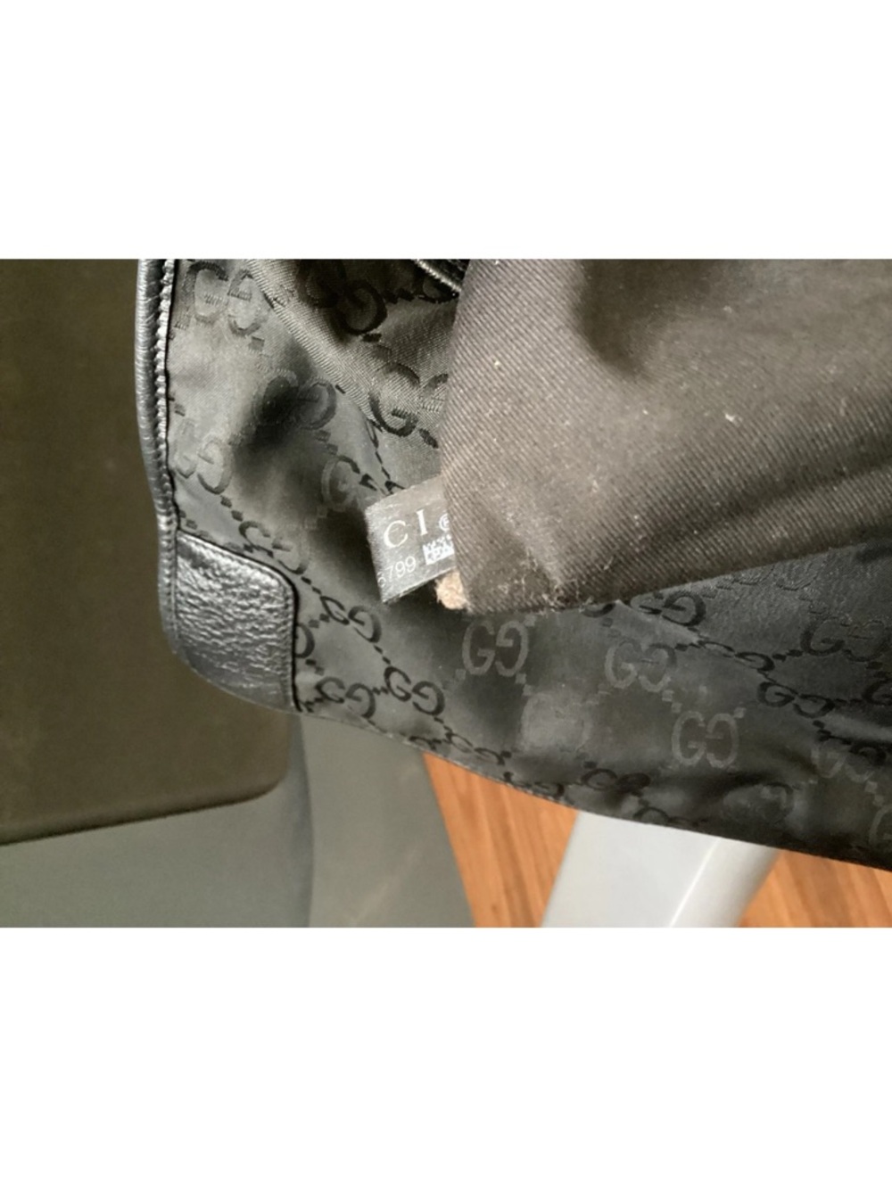 Gucci Black GG Logo shoulder bag - Picture 7 of 8